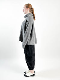 327 0701 Flowerfull Pullover in Grey