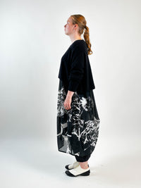 327 0702 Black Pull Over