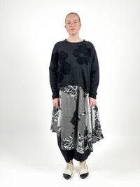 372 0704 Flocking Flowerfull Top in Black