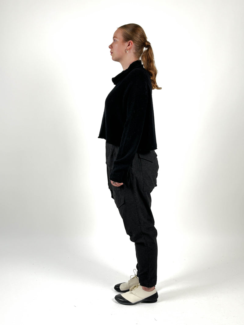331 0703 Black Pullover