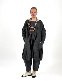 330 0907 Balloon Midi Dress in Black