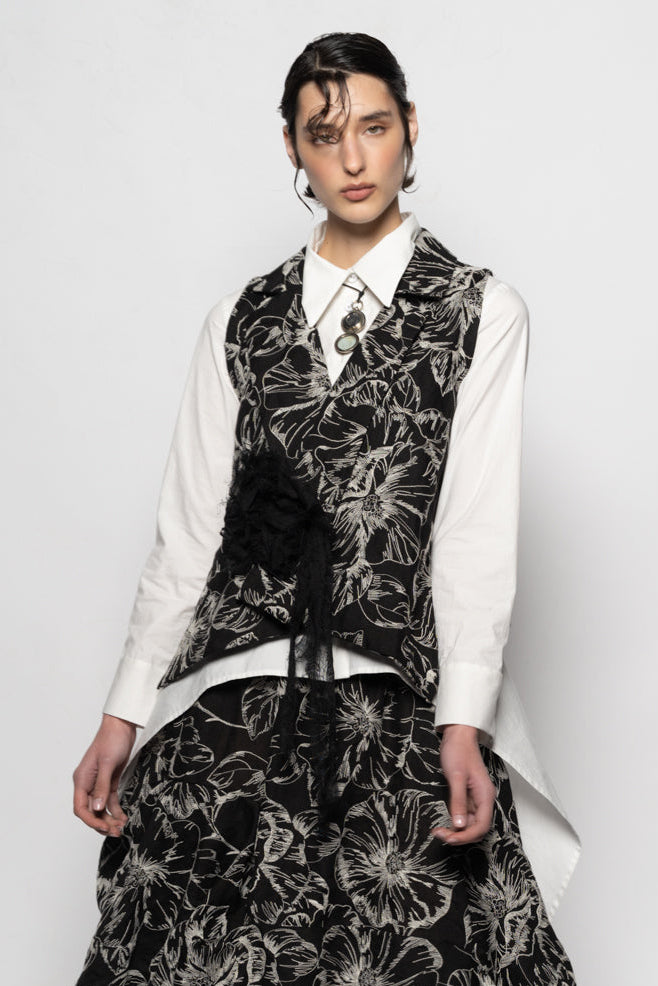 Sazanka Black Vest