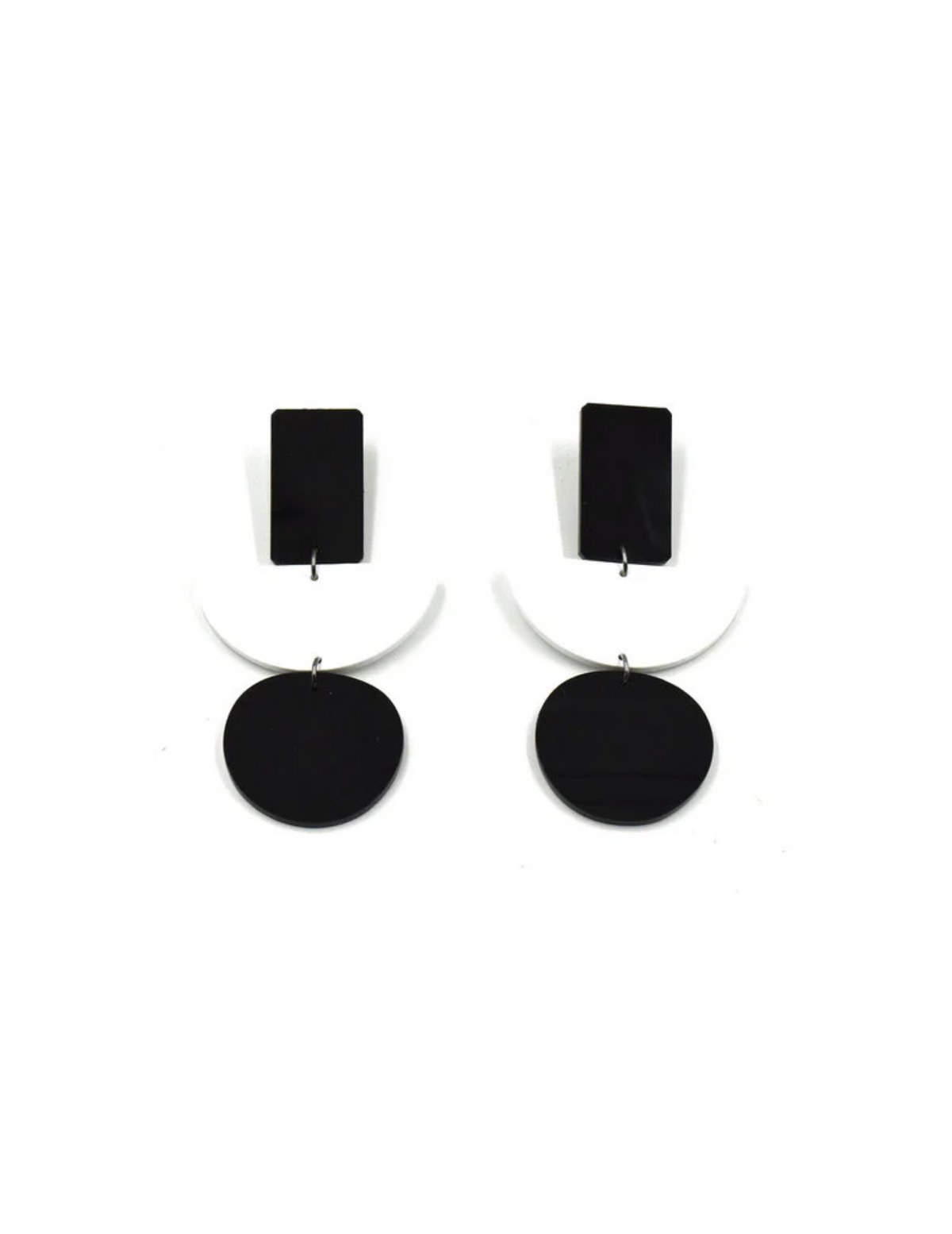 CB456 - Half Moon earrings in White and Black