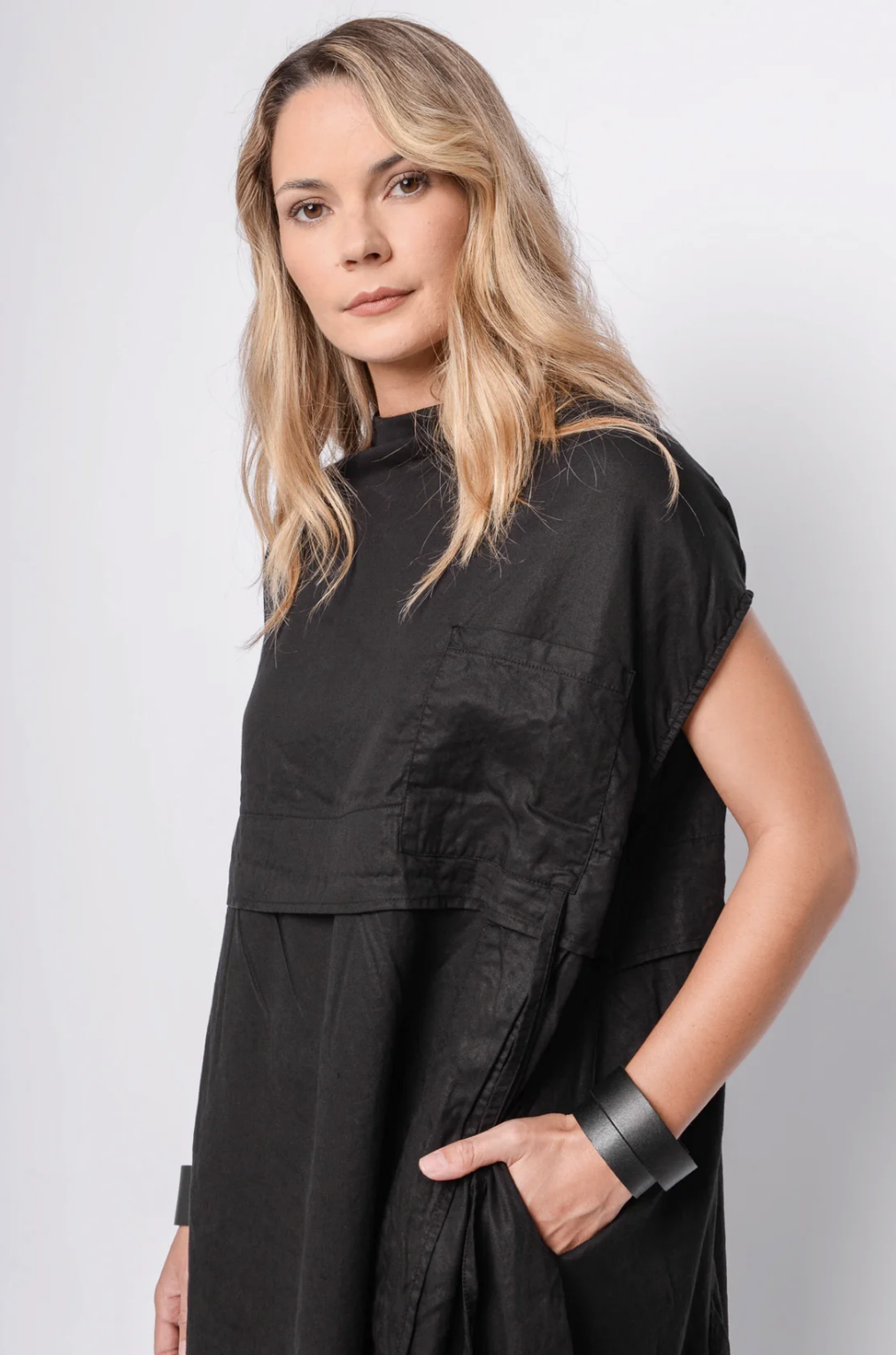 Dress Make Me Feel The Pleasure- Black