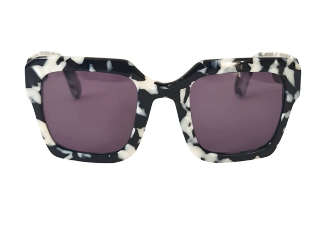 Damage Black Pearl Marble with Grey Sunglasses