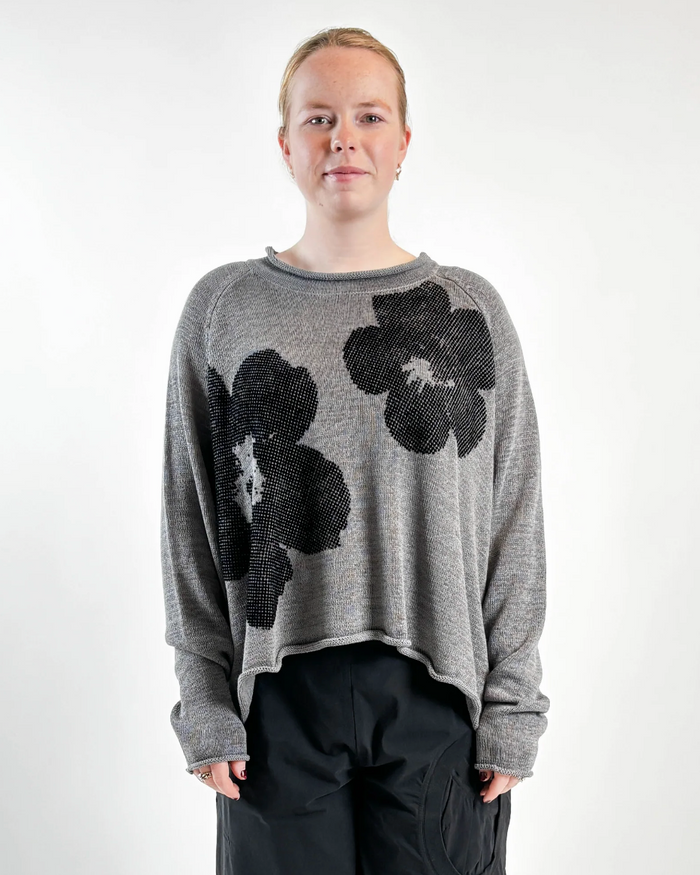 372 0704 Flocking Flowerfull Top in Grey