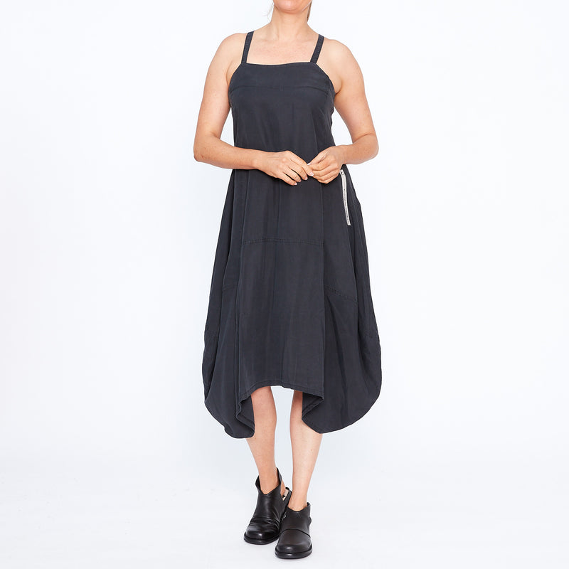 LB23-137 Lyocell Dress in Black