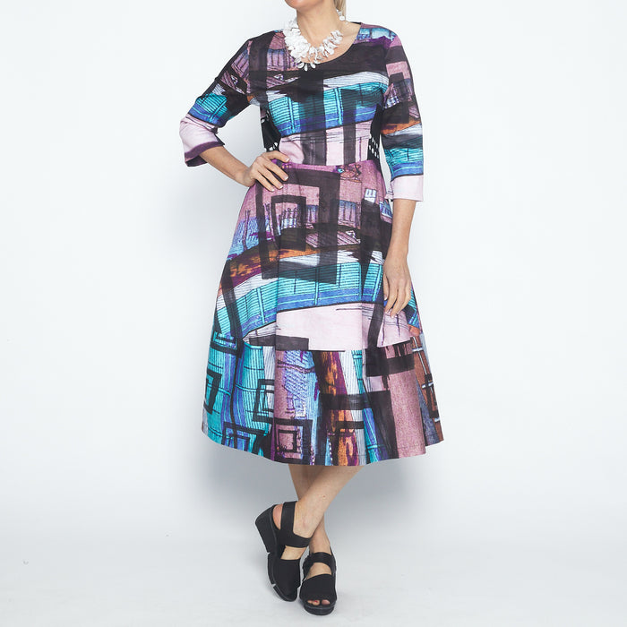 Queenie Don't Be A Square Dress