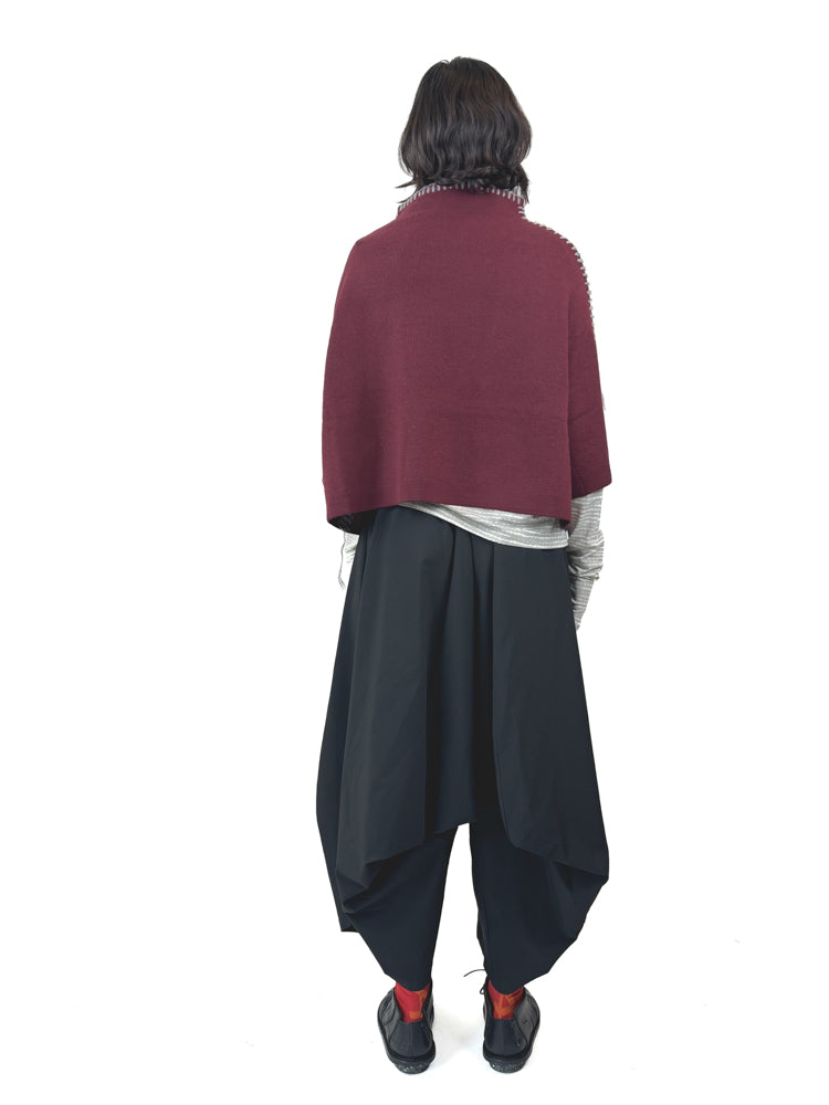 253 311 Red | Grey Crop