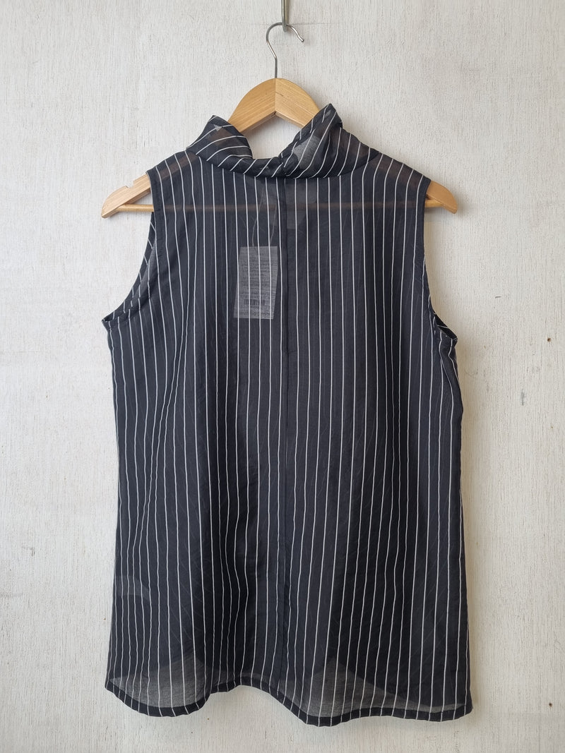 Summer Black Ivory Top