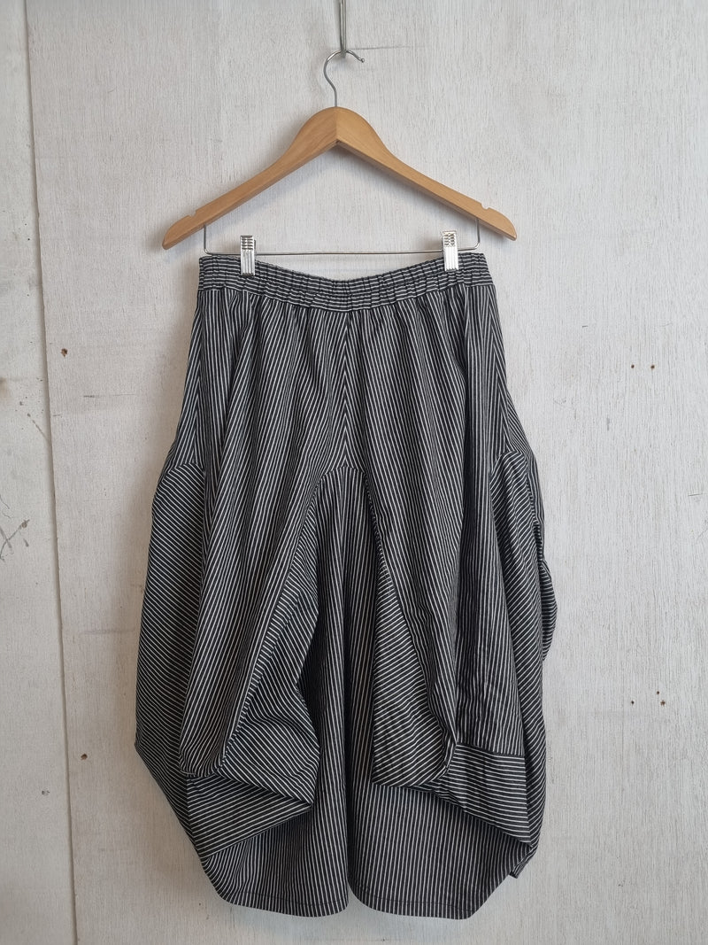 Avery Skirt Black Ticking