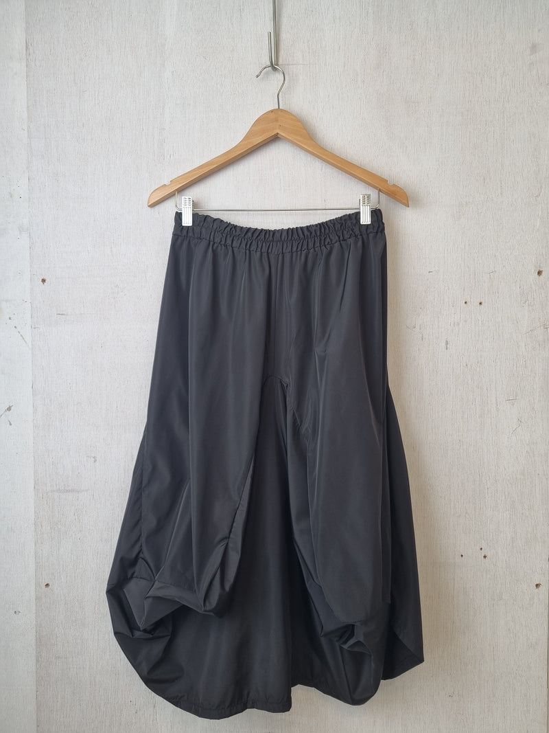 Avery Skirt Black Taffeta