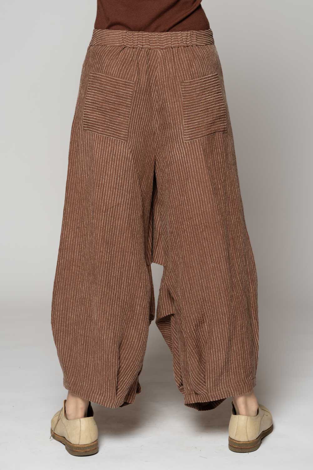 Ember Walnut Tuck Pant