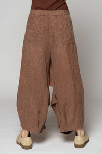 Ember Walnut Tuck Pant