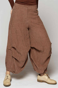 Ember Walnut Tuck Pant