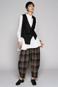 Chromate Vest Black
