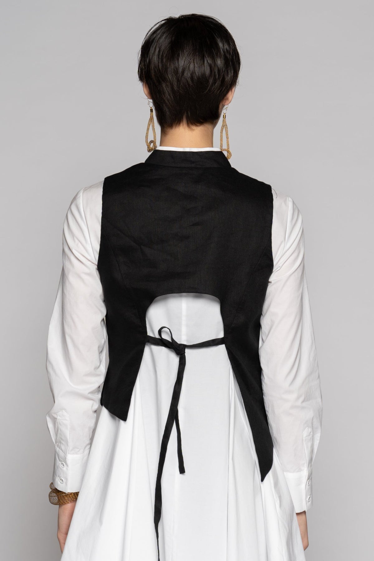Chromate Vest Black