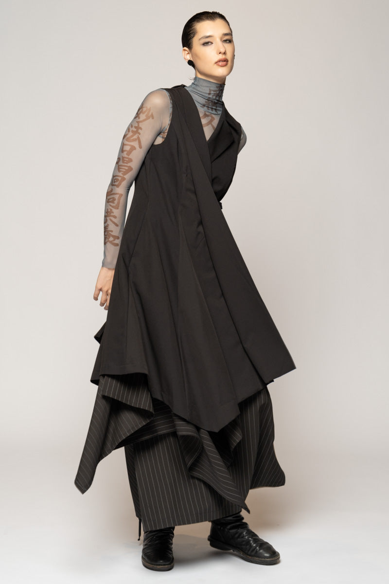 Kusa Long Black Vest