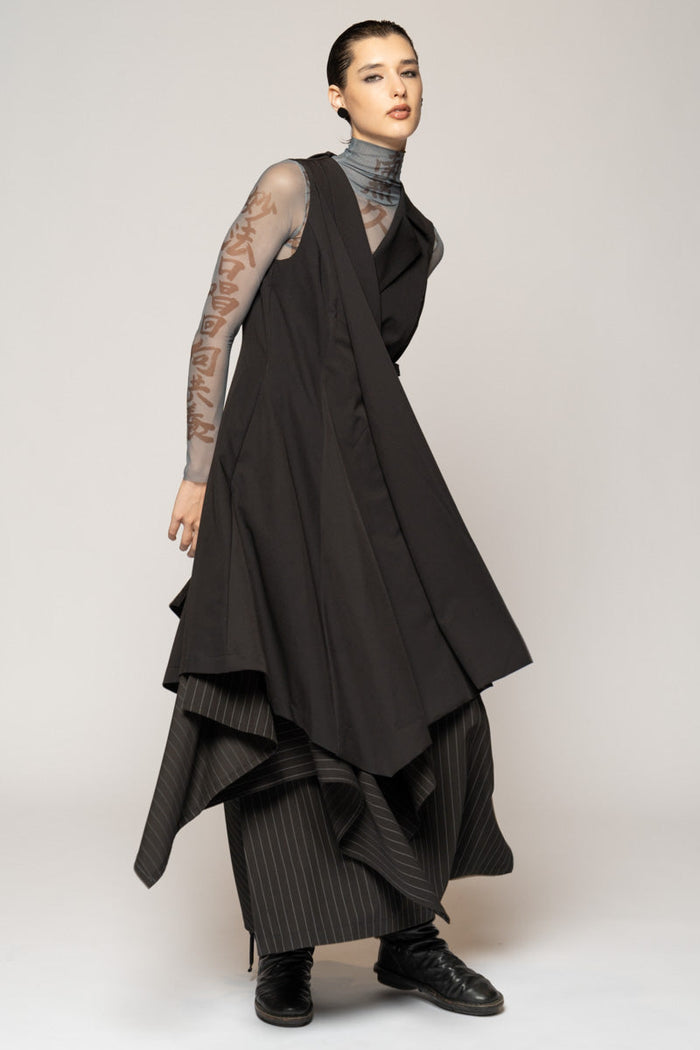 Kusa Long Black Vest