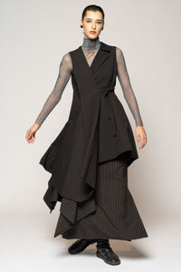 Kusa Long Black Vest