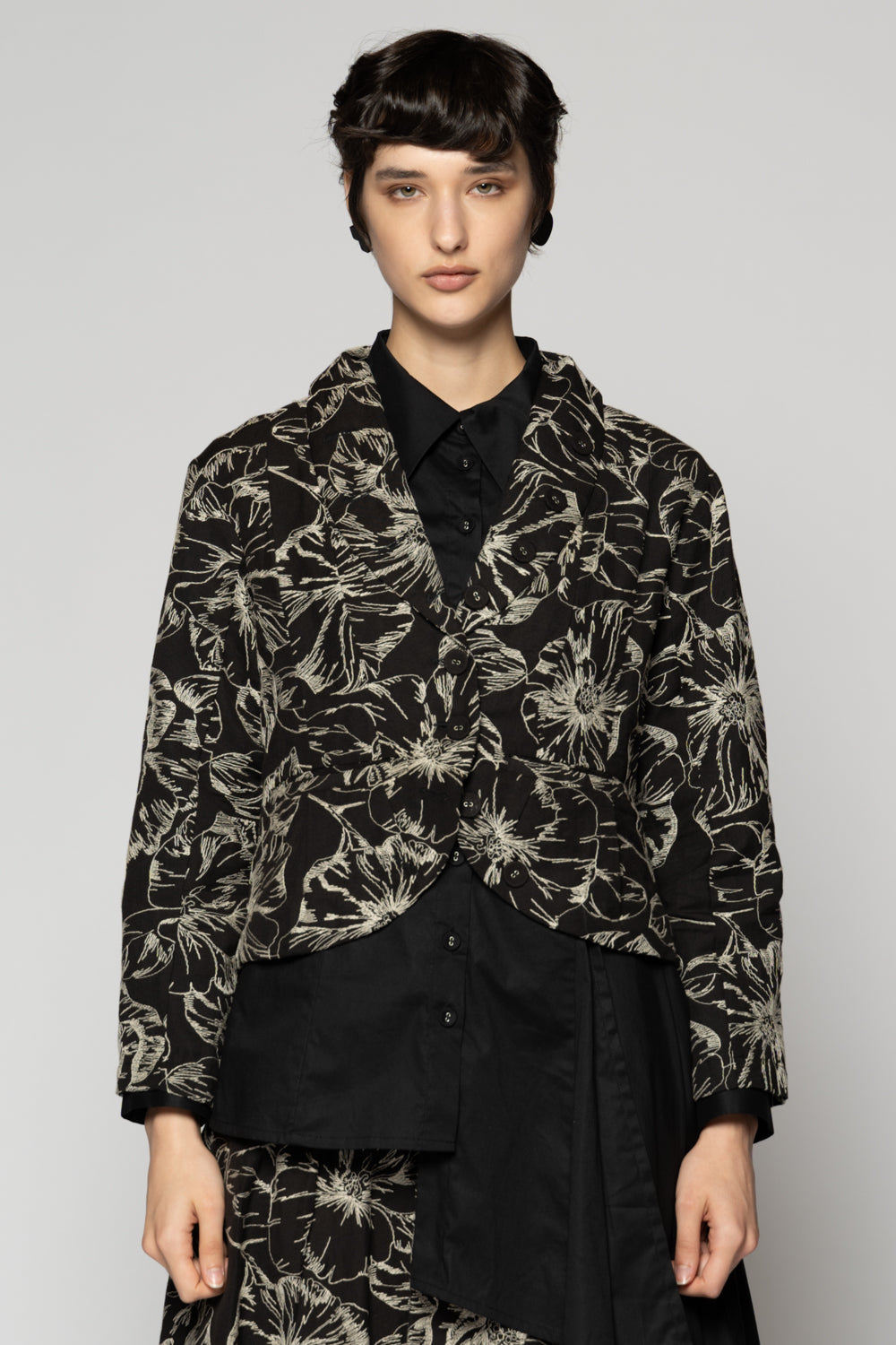 Sazanka Black Jacket