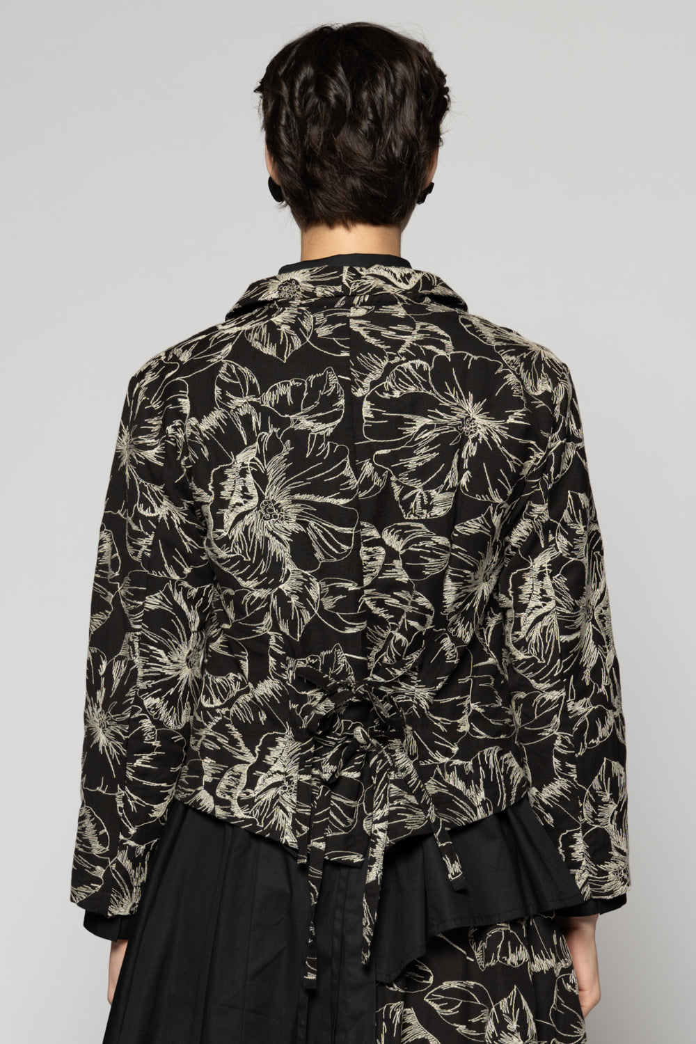 Sazanka Black Jacket
