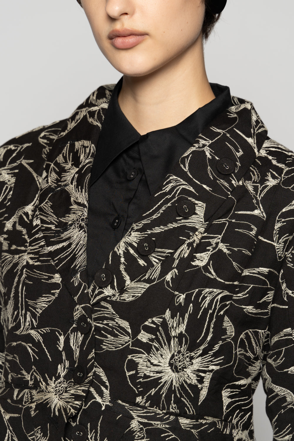 Sazanka Black Jacket