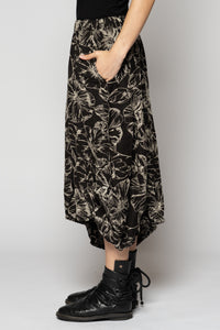 Sazanka Black Skirt