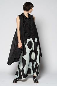 Kakure Black Maxi Skirt