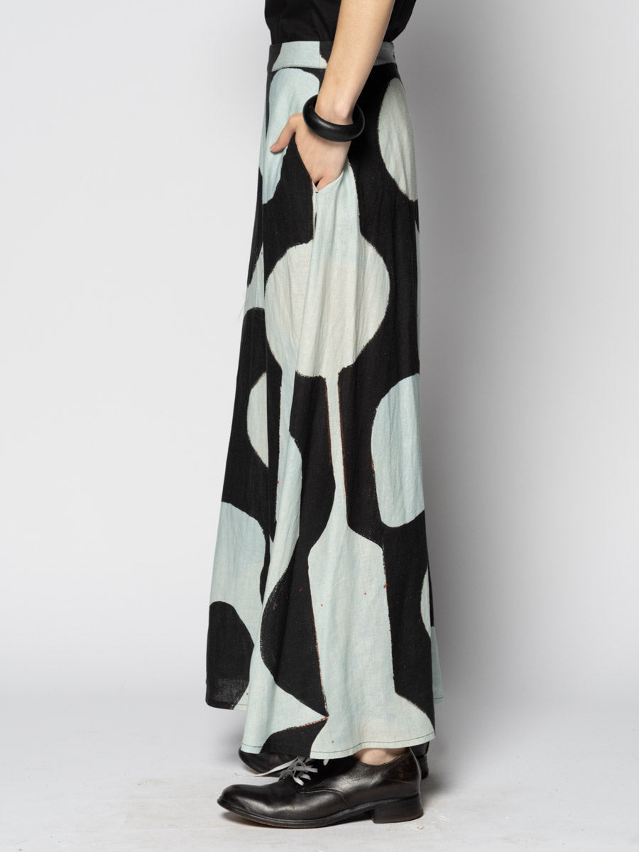 Kakure Black Maxi Skirt