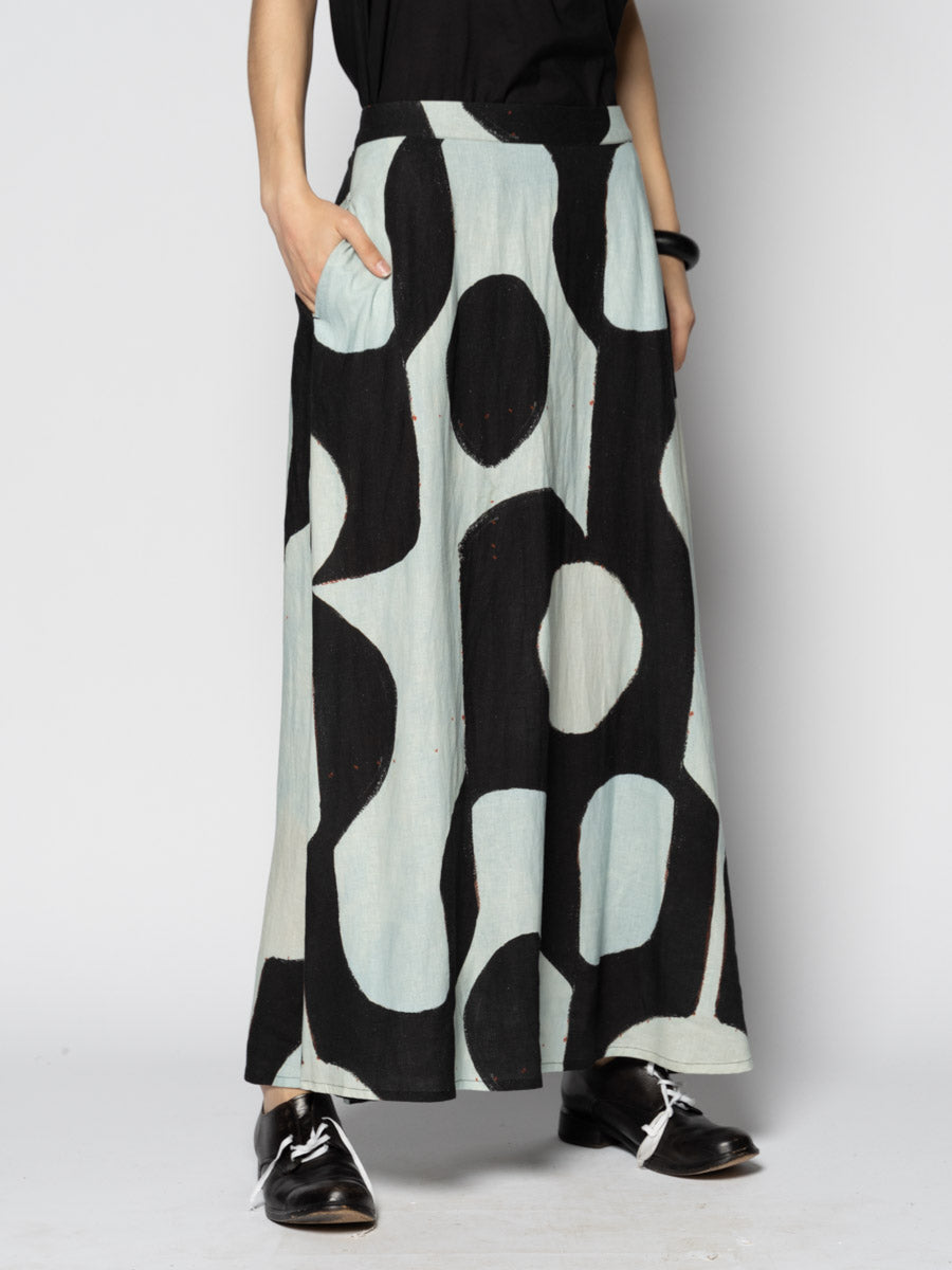 Kakure Black Maxi Skirt