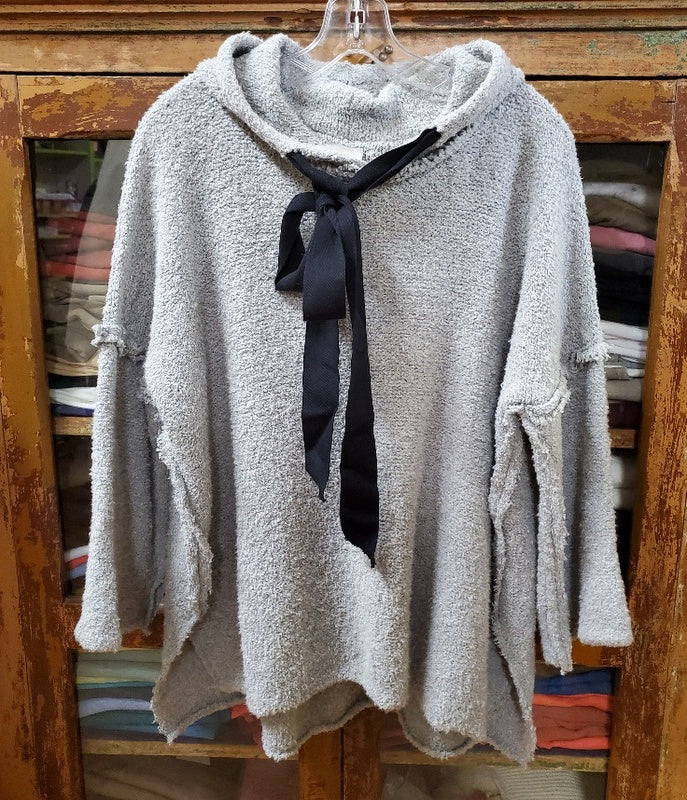 Amano Hoodie Silver