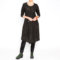 Collection: Rundholz Black Line  Season: AW 22/23  Style Code: #2223-357-1202  Colour: 411 - Tealprint  Composition: 100% Cotton 