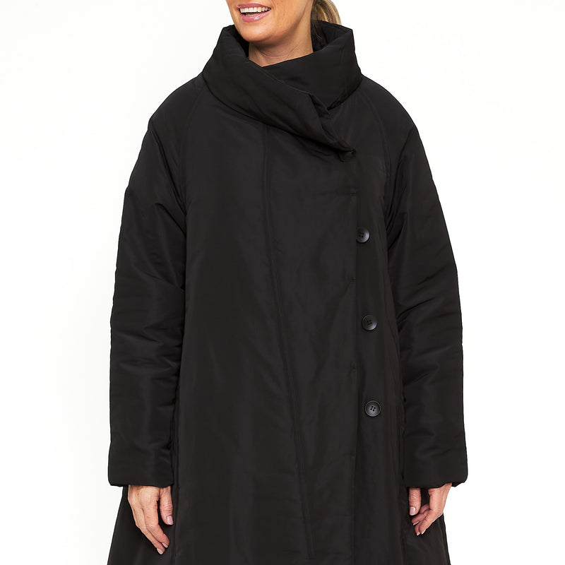 MU223616 - Coat in Black