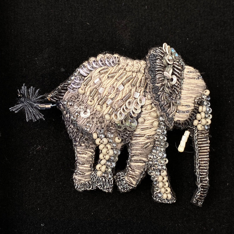 Elephant 2025 brooch tiffany