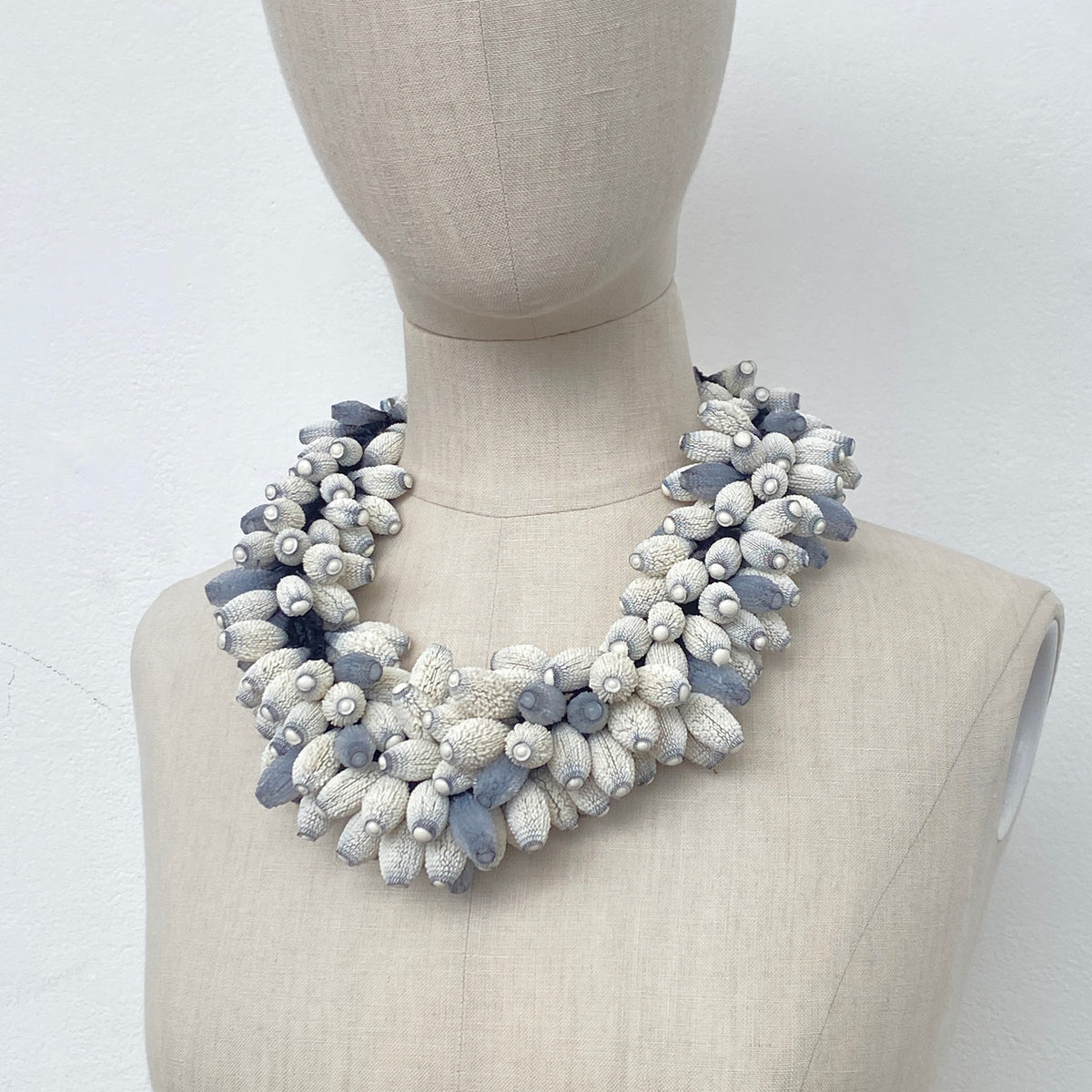 Grappe Black Pearl Necklace