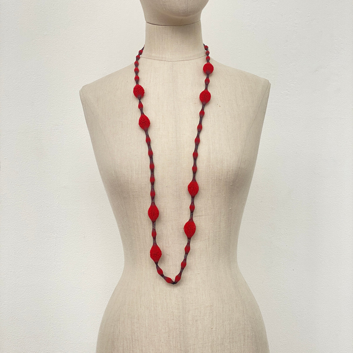 Sautoir Black Red Necklace