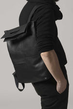 LO-RETTA Backpack in Black